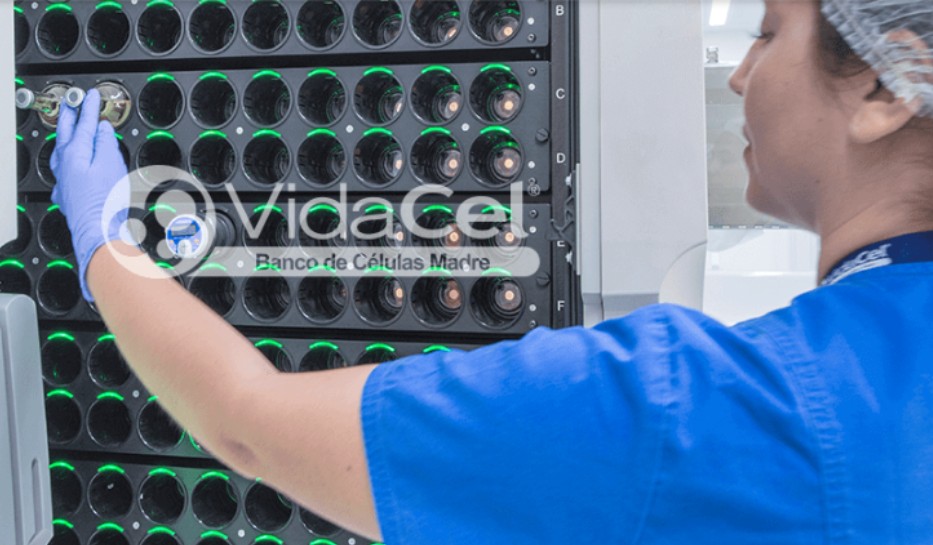 Monitoreo 24/7 en banco familiar privado de células madre en Chile.
