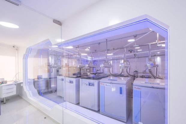 laboratorio especializado en procesamiento y almacenamiento de células madre
