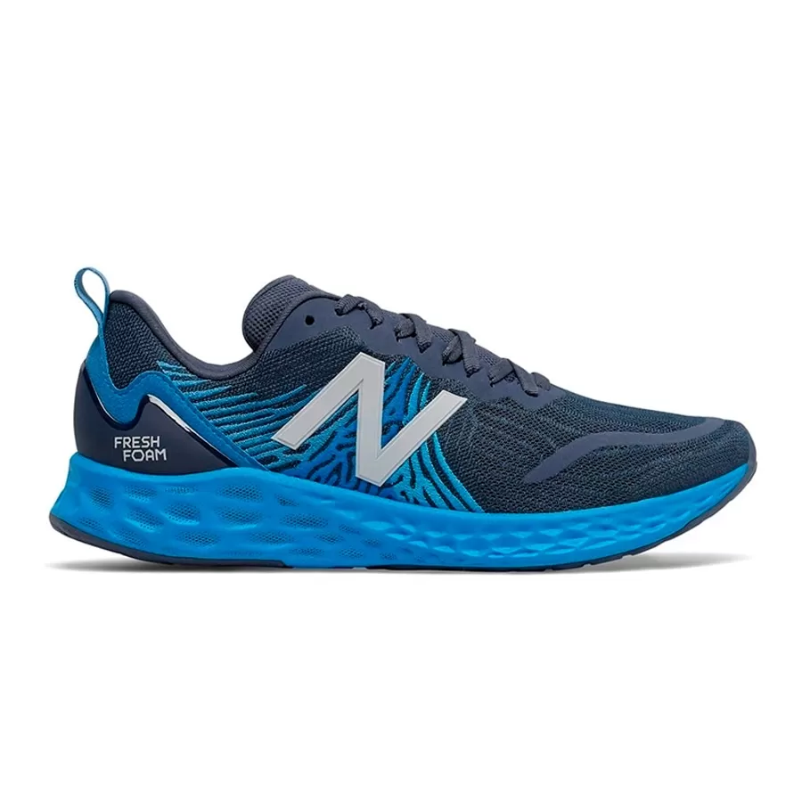 Imagen 0 de 5 de Zapatillas New Balance Fresh Foam Tempo-MARINO/AZUL