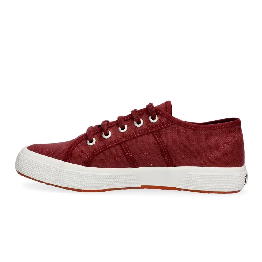 Imagen 2 de 6 de Zapatillas Superga Cotu 2750 Classic-BORDO