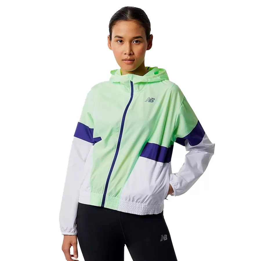 Imagen 0 de 2 de Campera New Balance Fast Flight-VERDE AGUA/AZUL/BLANCO