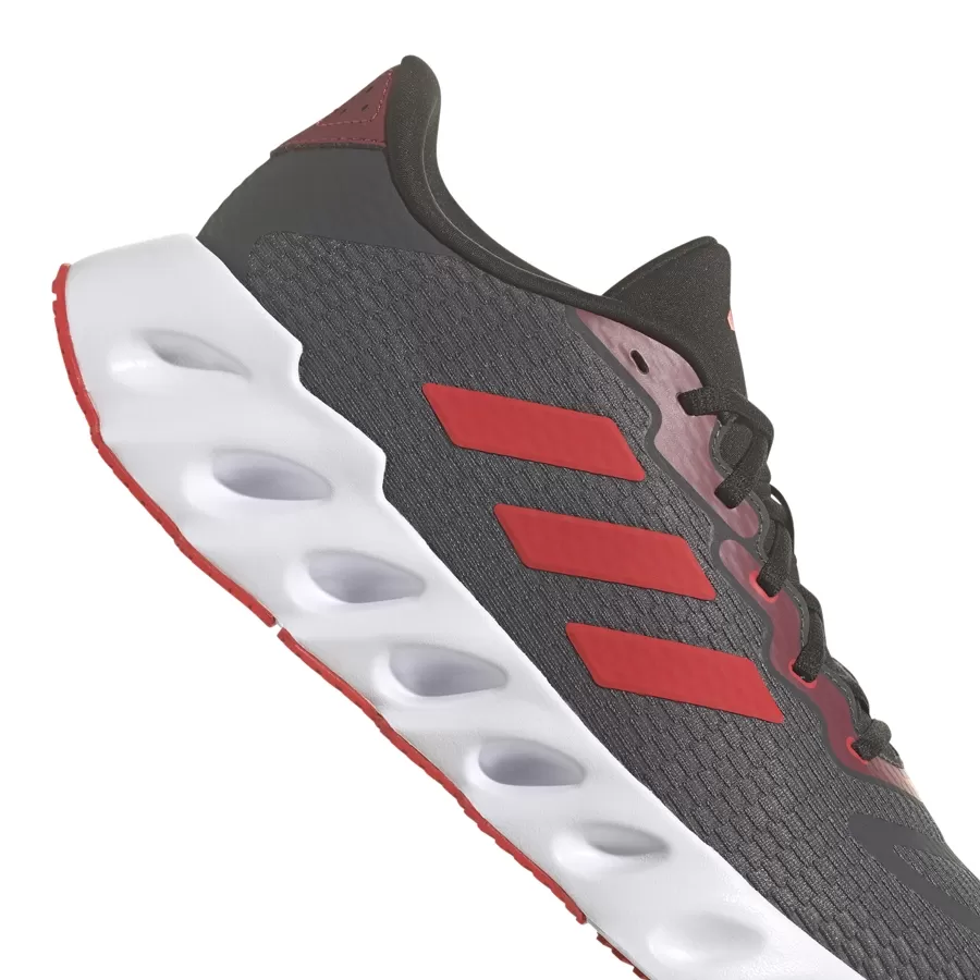 Imagen 6 de 7 de Zapatillas adidas Switch Run-GRAFITO/ROJO/BLANCO